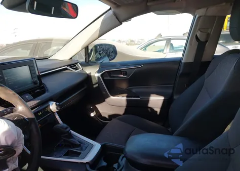 2019 Toyota Rav4 Xle from USA, damaged, VIN 2T3W1RFV1KC030977